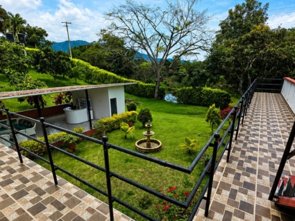 WhatsApp Image 2026 06 18 at 3.59.50 PM Finca Raiz Colombia