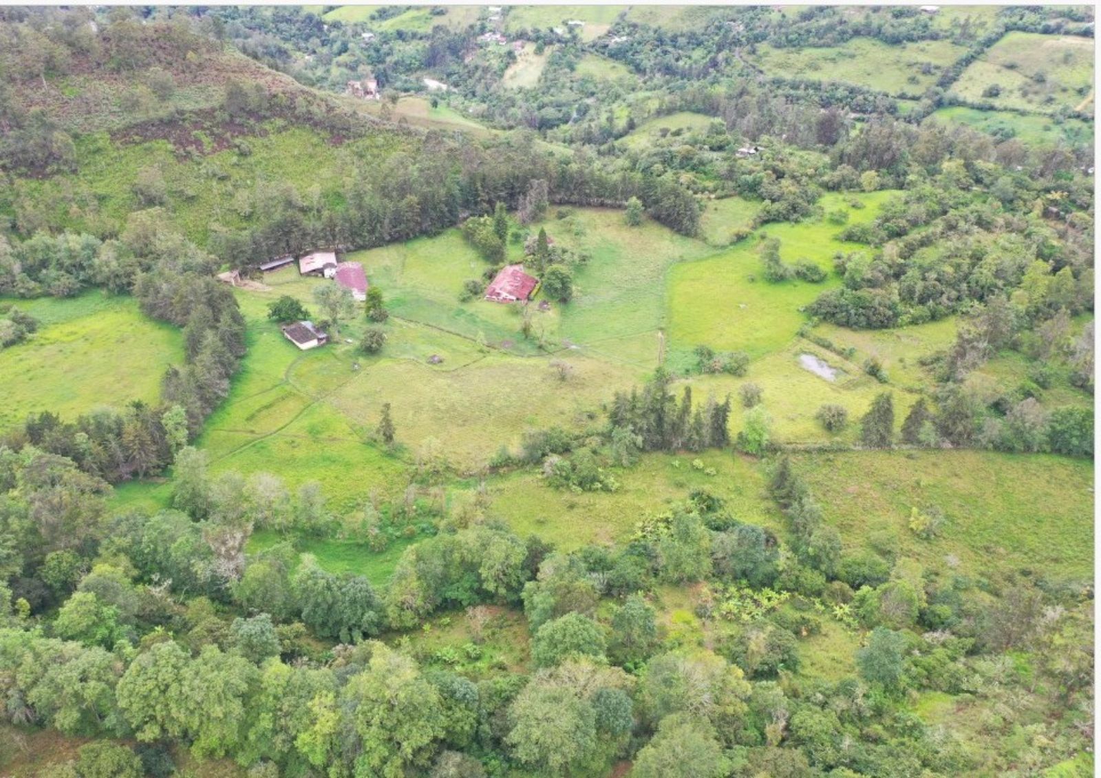 1 PANORAMICA DE LA QUINTA Finca Raiz Colombia